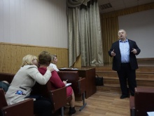 Презентация программы "Бесплатное обучение в государственных университетах Греции" на родительском собрании 10-х классов в средней школе № 211  с углубленным изучением английского языка (г.Киев)