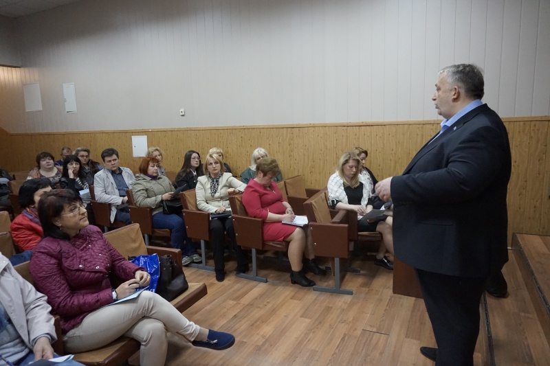 Натисніть для перегляду збільшеного зображення Презентація програми "Безкоштовне навчання в державних університетах Греції" на батьківських зборах 10-х класів середньої школи № 211 з поглибленим вивченням англійської мови (м.Київ)
