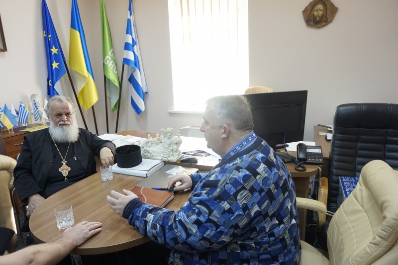 Натисніть для перегляду збільшеного зображення Вперше в гостях протоієрей отець Сотіріос Коскоріс